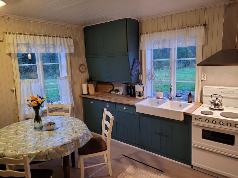 Idyllisk Smabruk Villa Landsem Kültér fotó